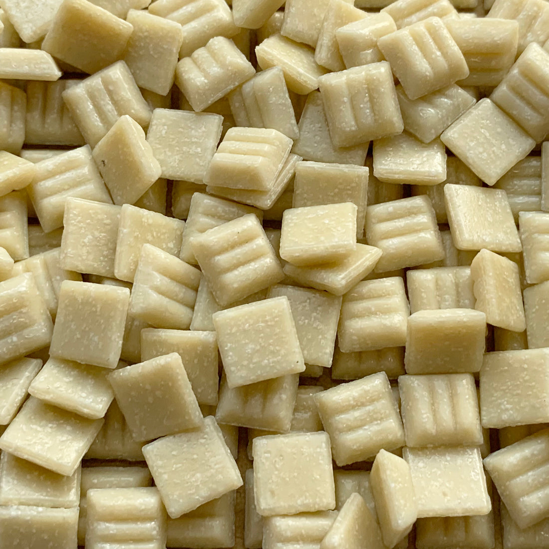 Skleněná mozaika 10mm ledově bílá (volná)