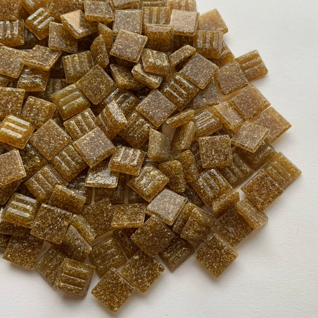 Skleněná mozaika 10mm ledově bílá (volná)