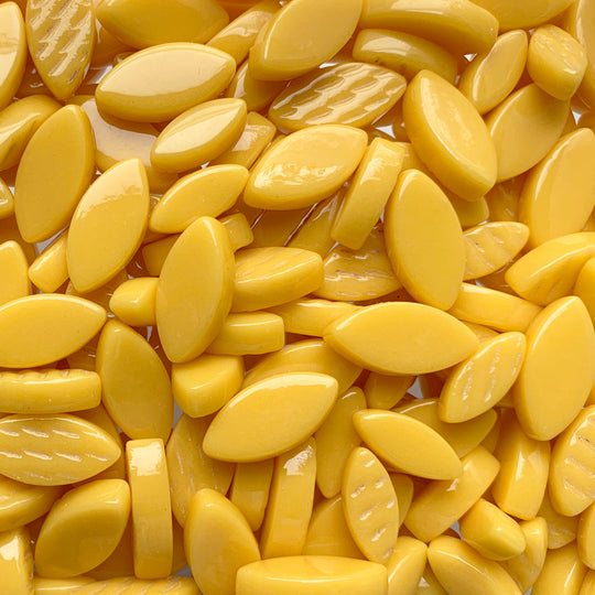 Ottoman Květinové okvětní lístky Zlatý déšť