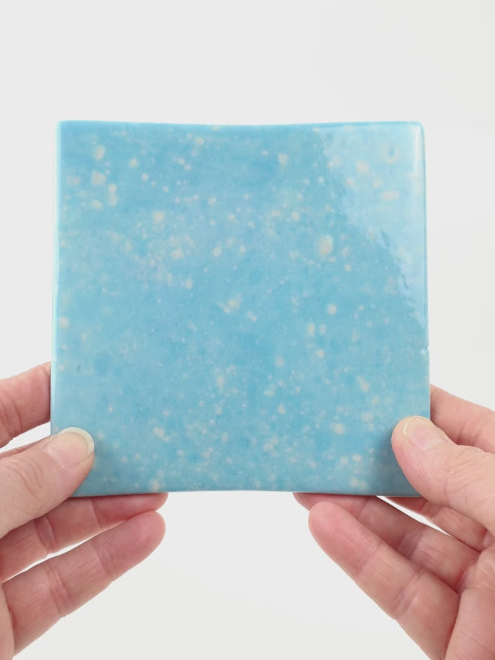 Video showing Morasutti Smalti mosaic tile – turquoise – 11.5 x 11.5 cm, rotated to show full tile