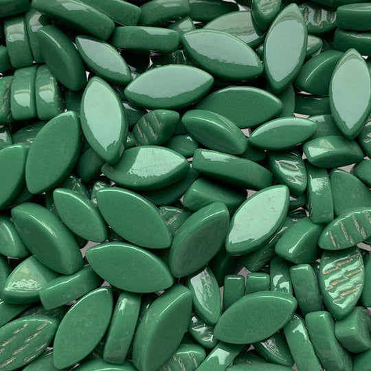 Ottoman Květinové okvětní lístky Borovicově zelená