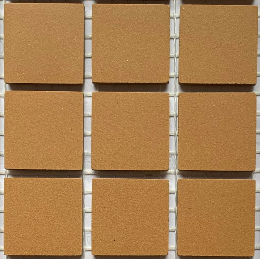 Winckelmans Caramel – matné mozaikové dlaždice 20x20 mm na síťce